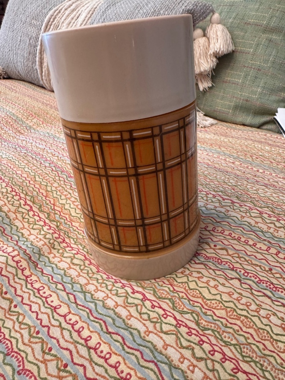 Vintage Aladdin's Best Buy thermos from the 1970s pint size great condition